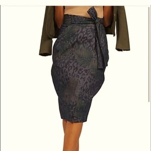 7th Avenue design studio Ny & Company Cargo Pencil Skirt SIZE 10 NWT